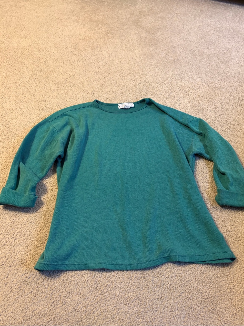 Relaxed green Long-Sleeve Crewneck Top